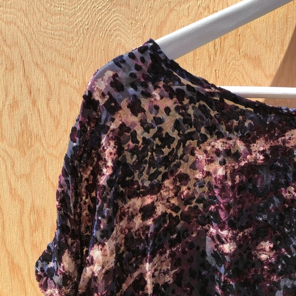 Club Monaco sheer top - Picture 2 of 5